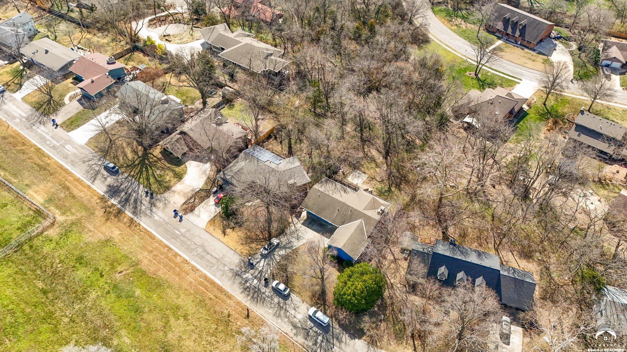 2933 Harvard Road Lawrence, KS 66049 - Photo 40 of 49