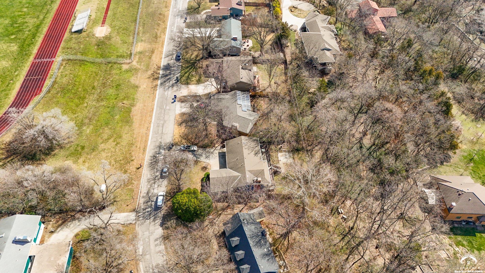 2933 Harvard Road Lawrence, KS 66049 - Photo 41 of 49