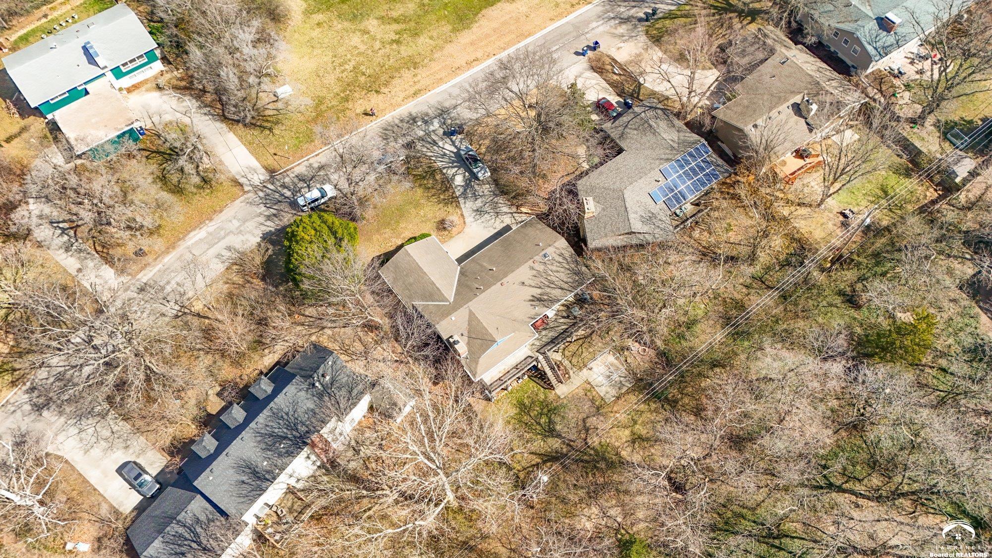 2933 Harvard Road Lawrence, KS 66049 - Photo 43 of 49