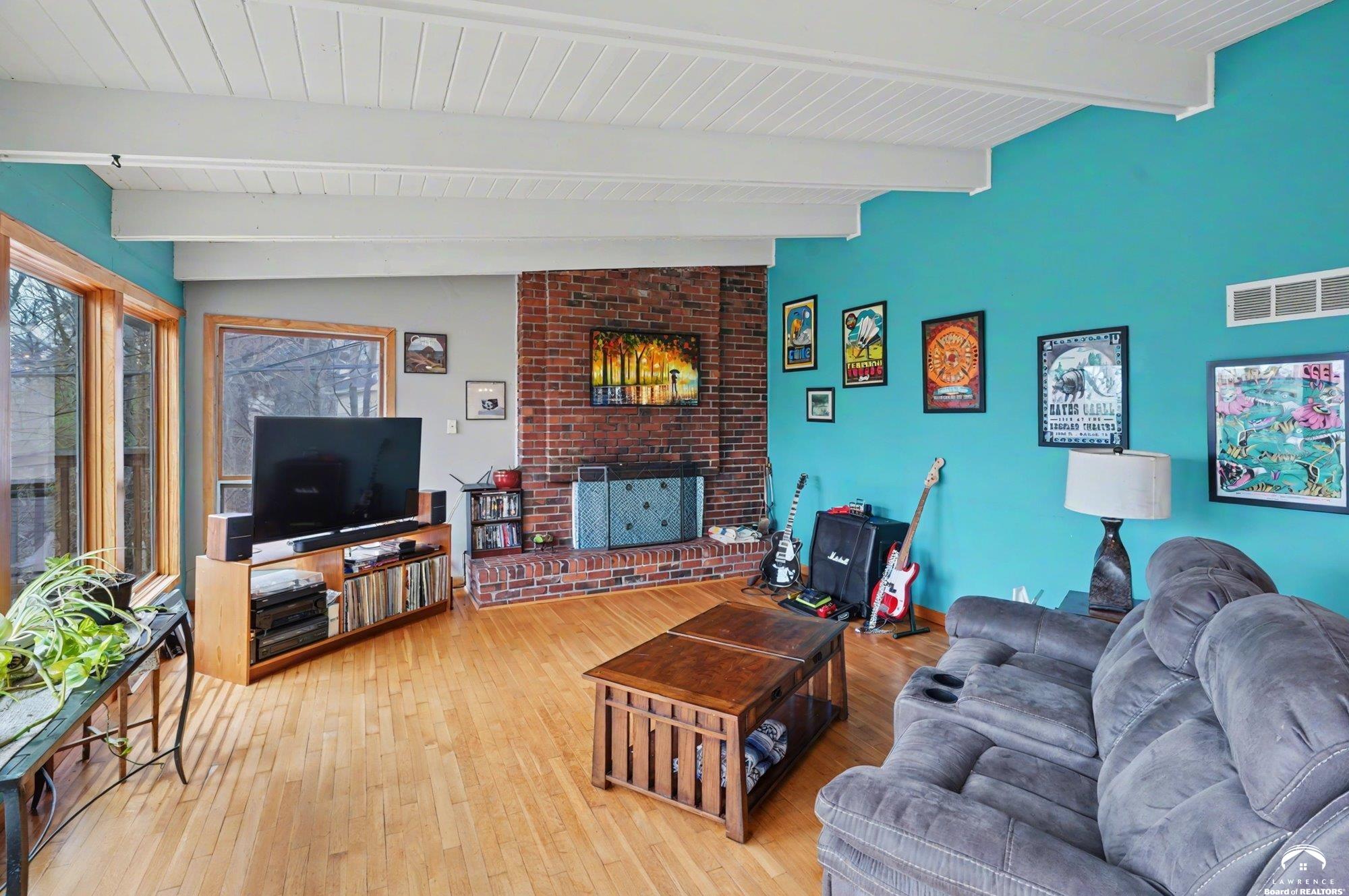 2933 Harvard Road Lawrence, KS 66049 - Photo 5 of 49