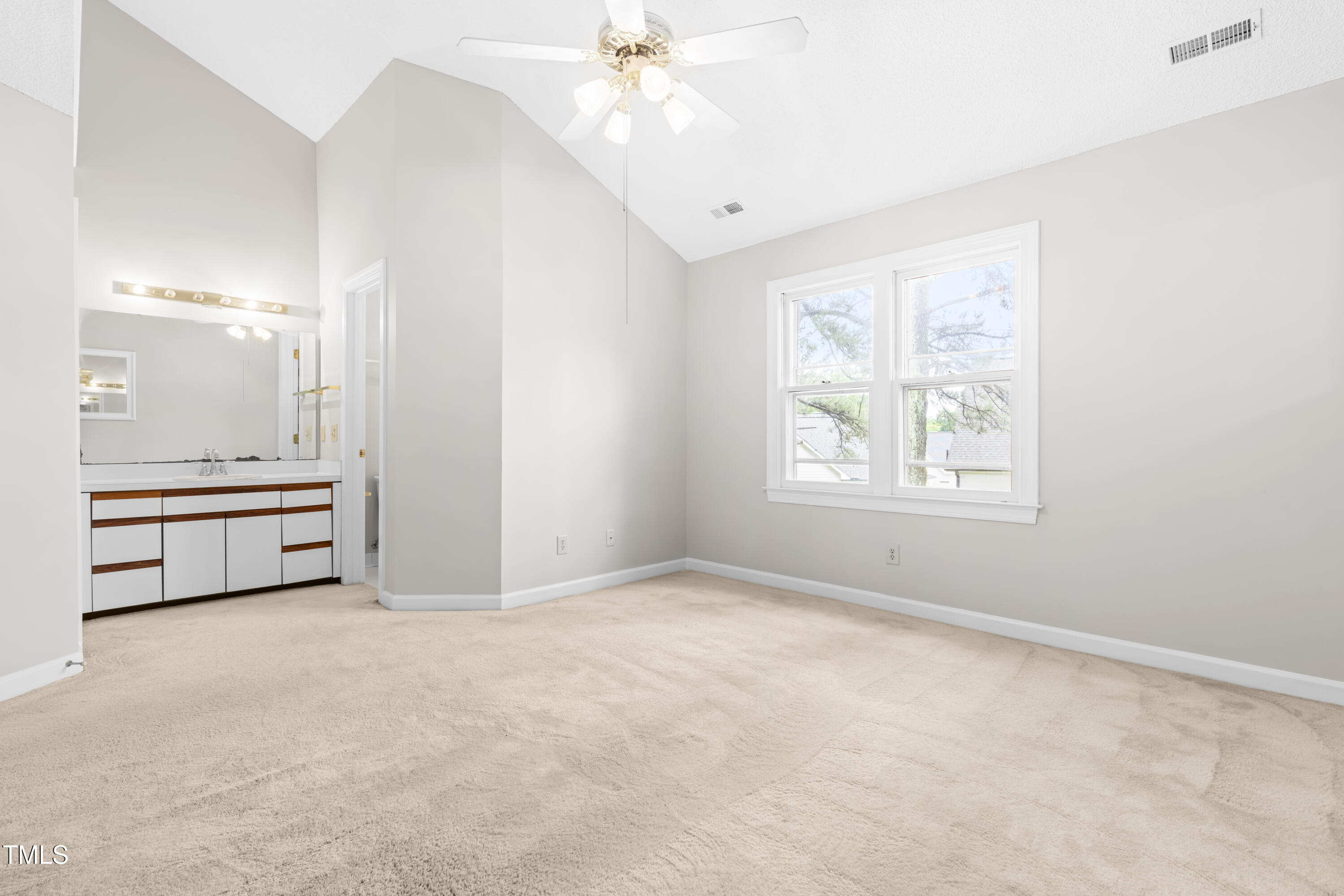1724 Briarforest Place Raleigh, NC 27615 - Photo 13 of 25 Owner suite