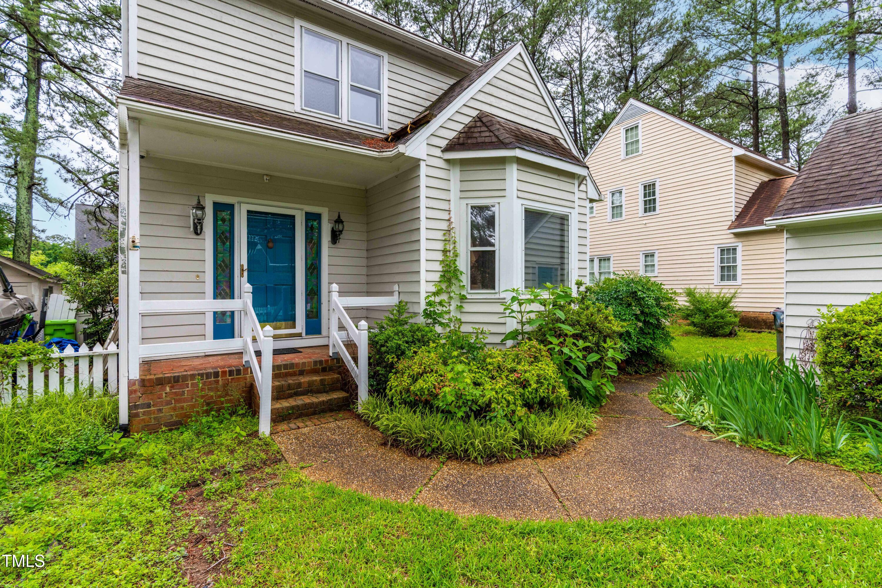 1724 Briarforest Place Raleigh, NC 27615 - Photo 3 of 25 DSC05445