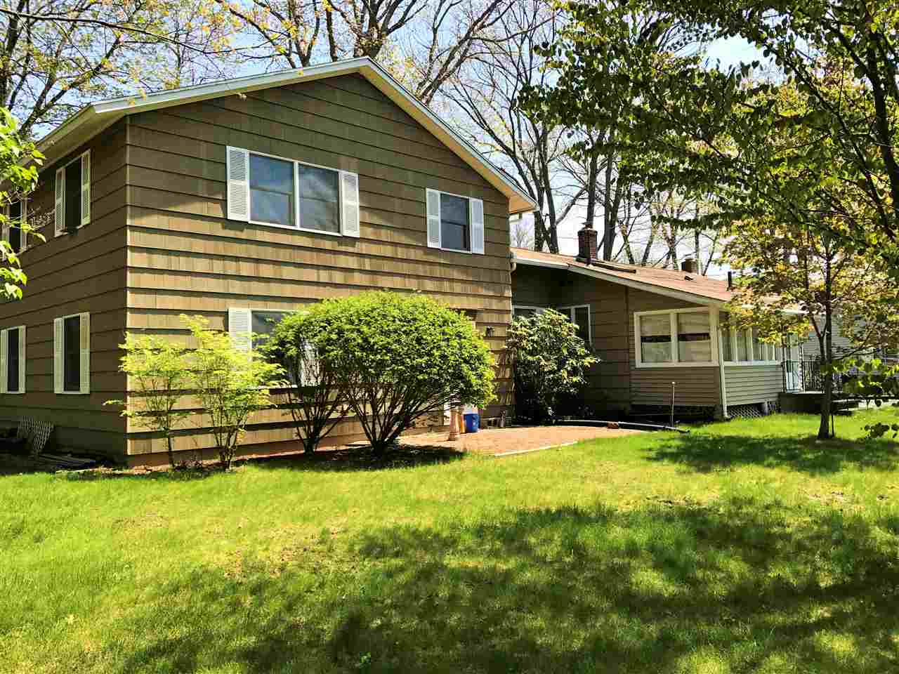 33 Taft Road Portsmouth, NH 03801 - Photo 2 of 18 Gallery Image 2