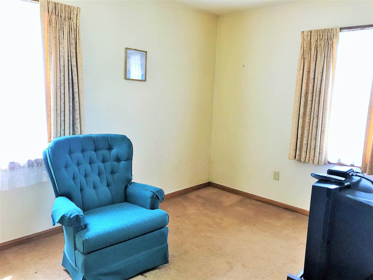 33 Taft Road Portsmouth, NH 03801 - Photo 12 of 18 Gallery Image 12