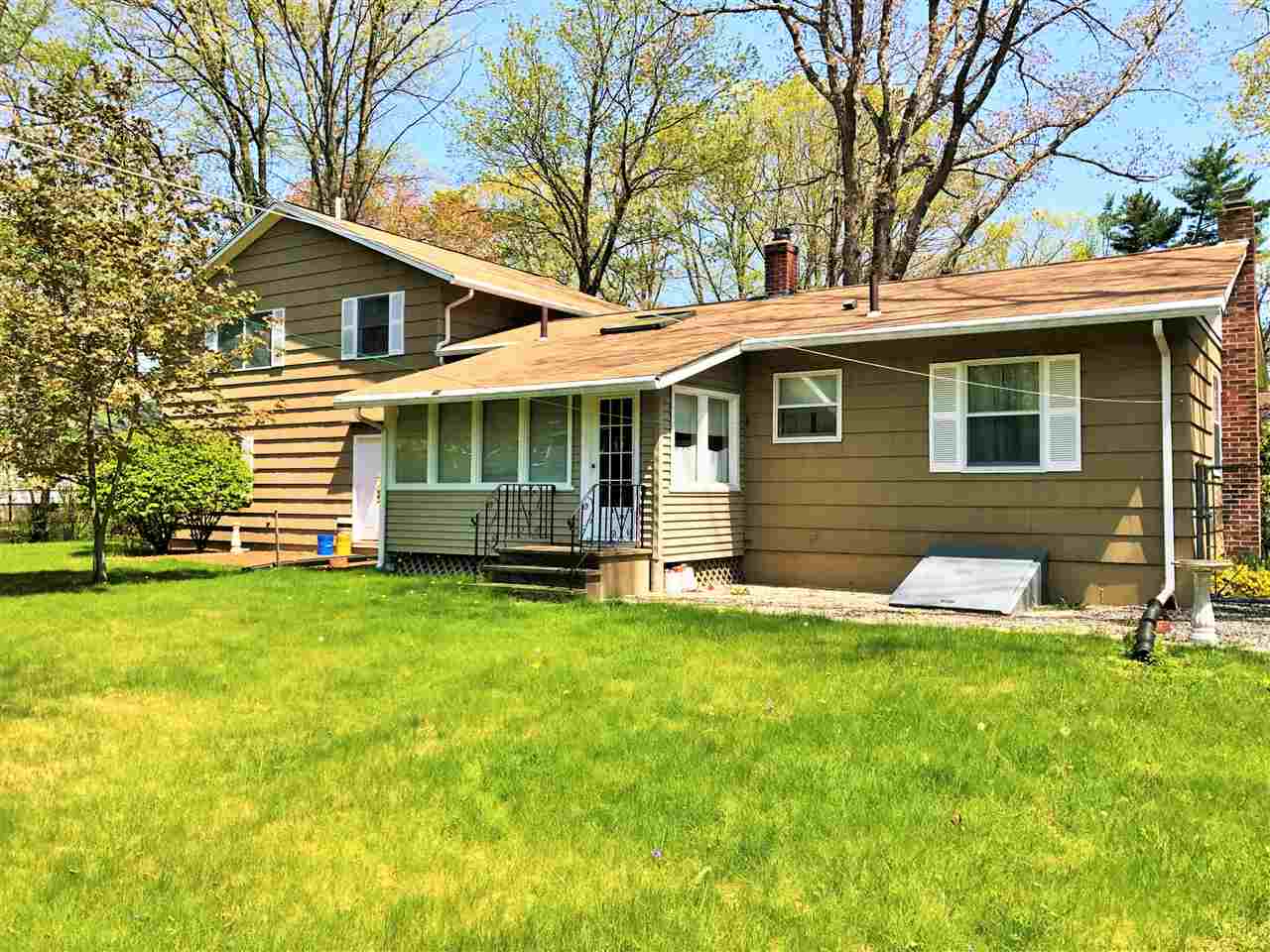 33 Taft Road Portsmouth, NH 03801 - Photo 4 of 18 Gallery Image 4