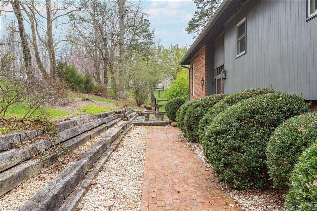 1930 Chestnut St Extension High Point, NC 27262 - Photo 5 of 33 Gallery Image 5