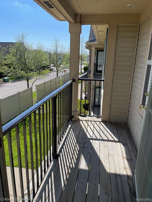 11716 Farmington Road Livonia, MI 48150 - Photo 3 of 26