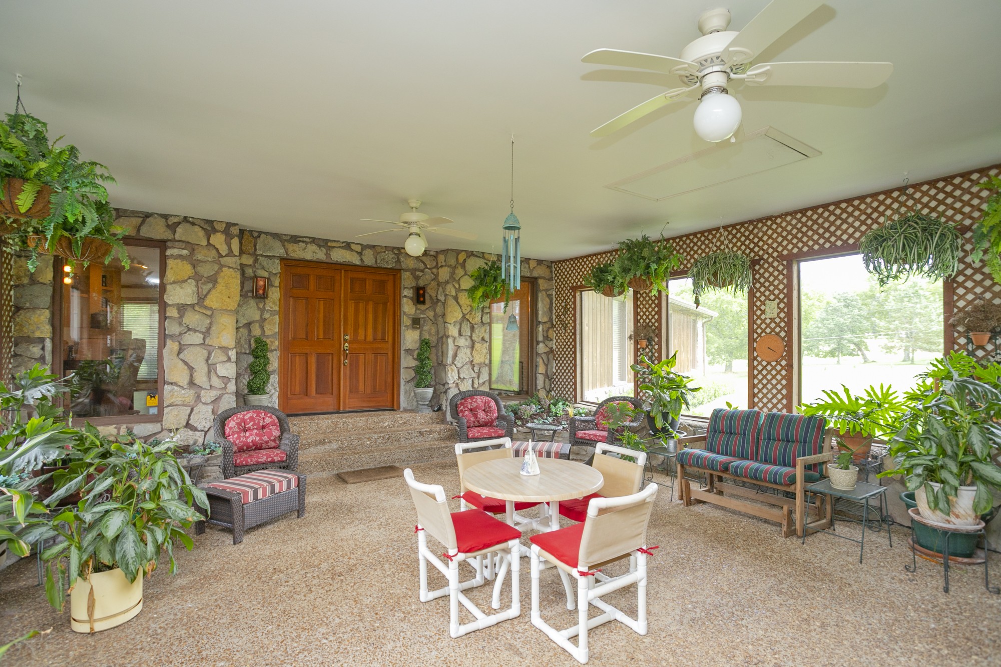 1249 Lock 4 Road Gallatin, TN 37066 - Photo 29 of 49 a living room with furniture and a large window