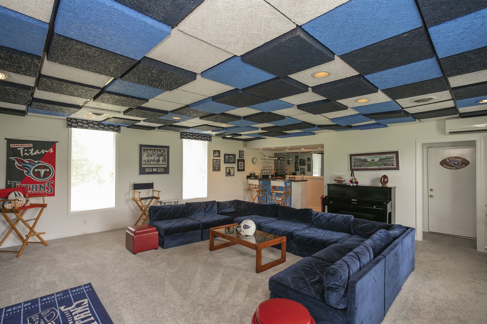 1249 Lock 4 Road Gallatin, TN 37066 - Photo 32 of 49 a living room with furniture and a flat screen tv