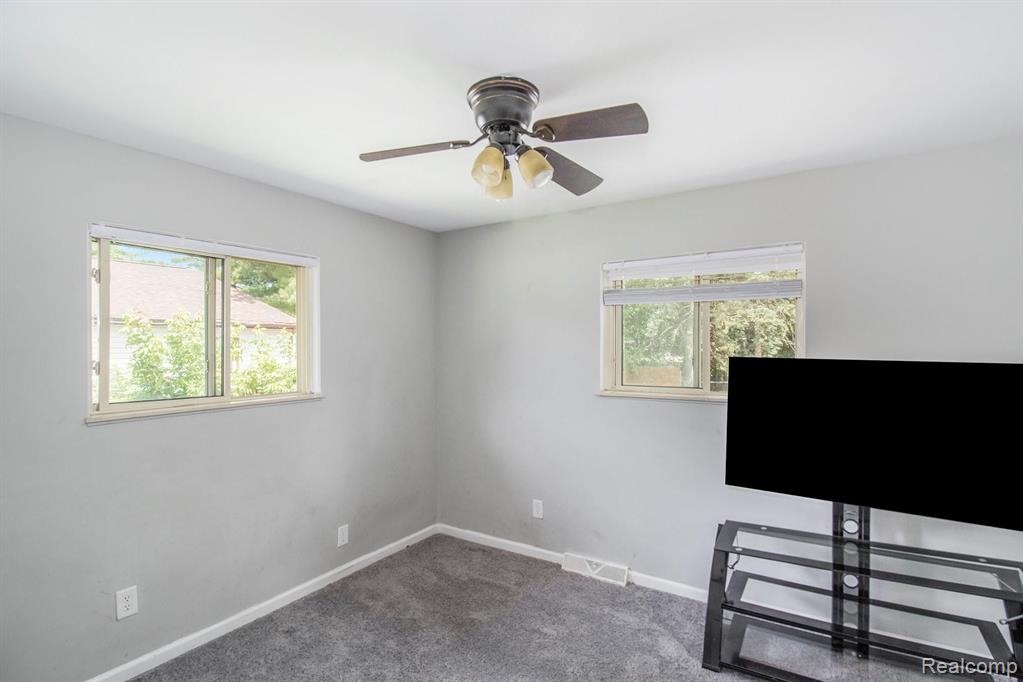 3401 Harrison Avenue Rochester Hills, MI 48307 - Photo 12 of 15