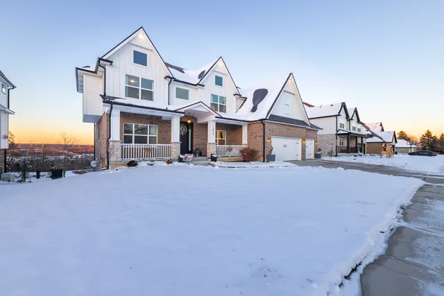 $1,229,999 | 12879 Collina Lane, Lemont, IL 60439
