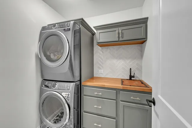 $1,229,999 | 12879 Collina Lane, Lemont, IL 60439