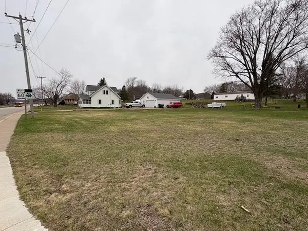 $21,900 | 100 County Road North, Wauzeka, WI 53826