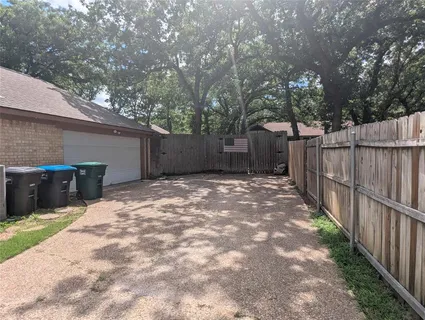 $320,000 | 1816 Crooked Lane, Fort Worth, TX 76112