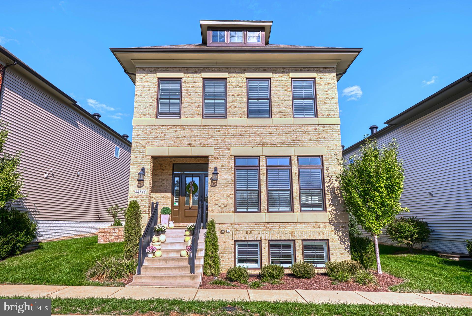 44544 Stepney Drive Ashburn, VA 20147 - Photo 2 of 53 Make This Your Home!