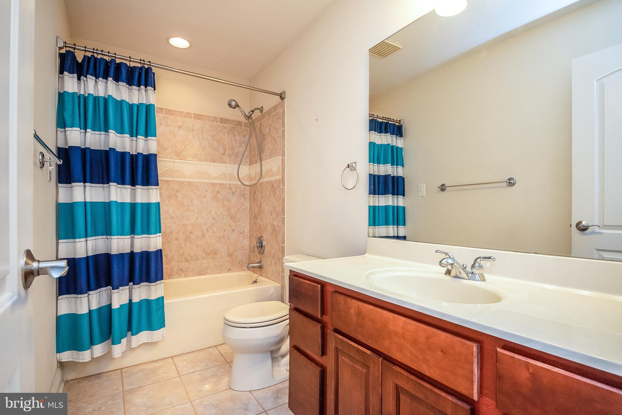 2612 Rocks Road Forest Hill, MD 21050 - Photo 43 of 75 Upper level hall bath