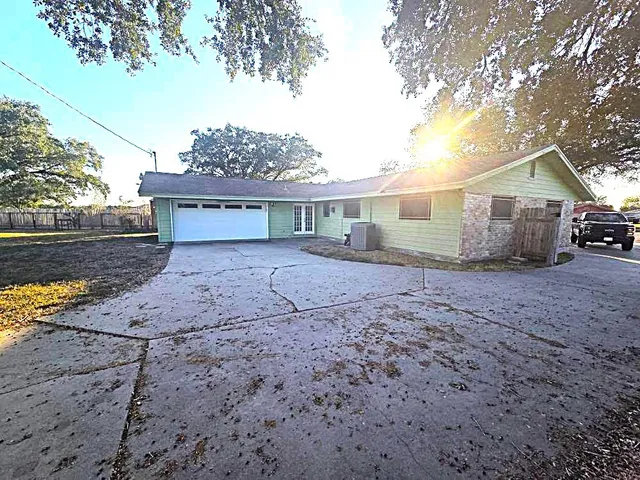 $164,999 | 305 South Pasadena Street, Kingsville, TX 78363