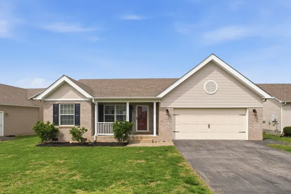 $355,000 | 1824 Elizabeth Lane, Columbia, TN 38401