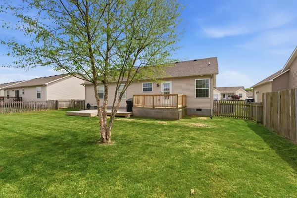 $355,000 | 1824 Elizabeth Lane, Columbia, TN 38401