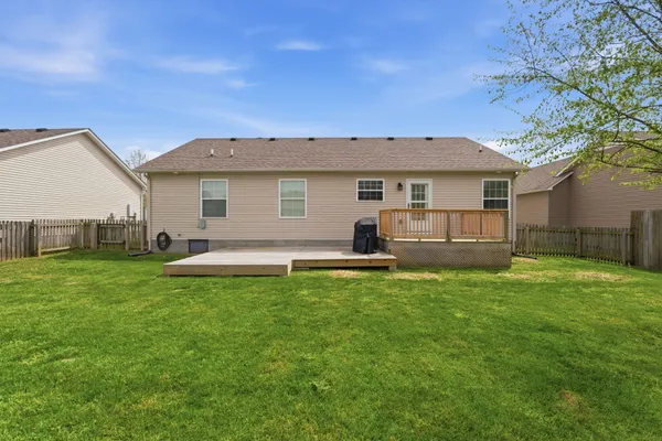 $355,000 | 1824 Elizabeth Lane, Columbia, TN 38401