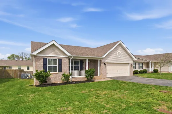 $355,000 | 1824 Elizabeth Lane, Columbia, TN 38401