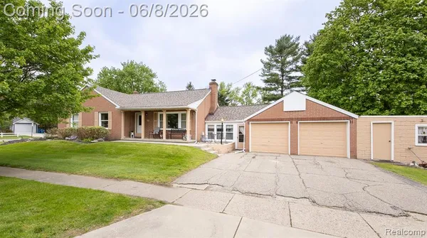 $259,900 | 202 Park Avenue, Holly, MI 48442