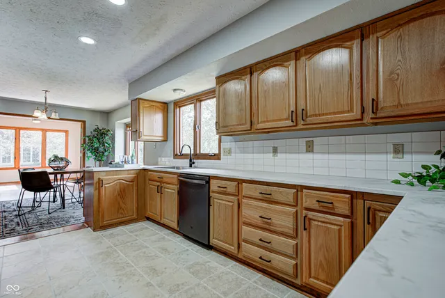 $488,900 | 512 Redwood Drive, Mooresville, IN 46158