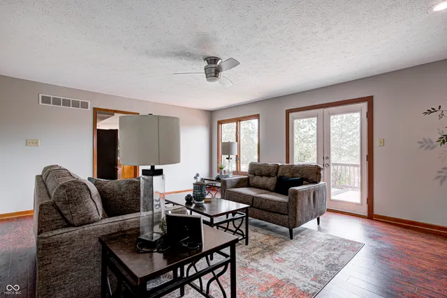 $488,900 | 512 Redwood Drive, Mooresville, IN 46158