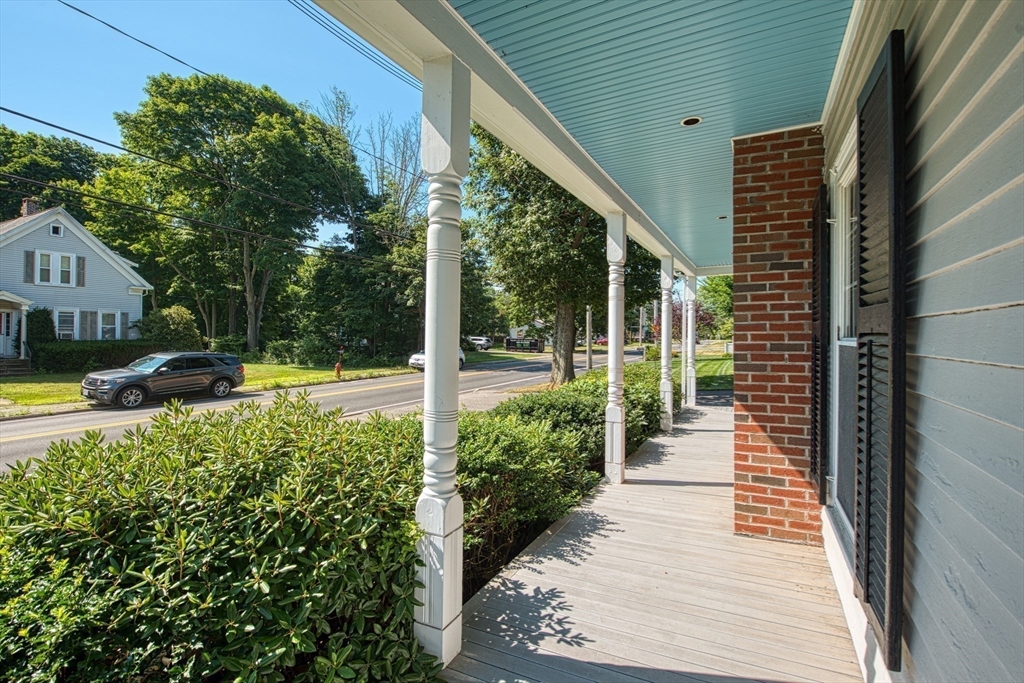 95 Union Street Bridgewater, MA 02324 - Photo 8 of 42 Gallery Image 8