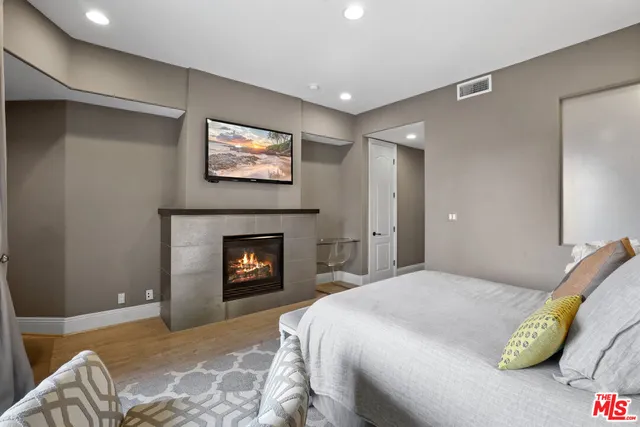 a bathroom with a toilet