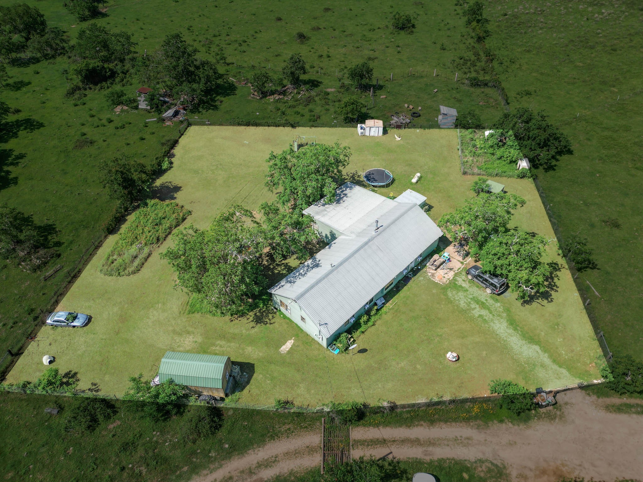 1246 Drymalla Road Cat Spring, TX 78933 - Photo 4 of 38