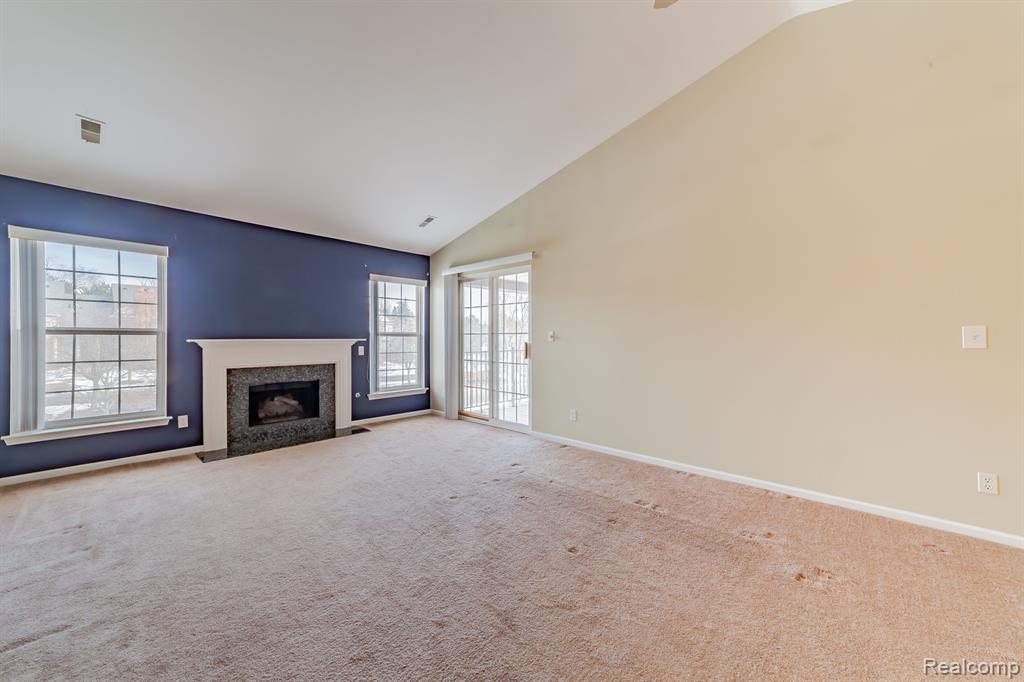 3553 Oakmonte Boulevard, Unit 48 Rochester, MI 48306 - Photo 7 of 32