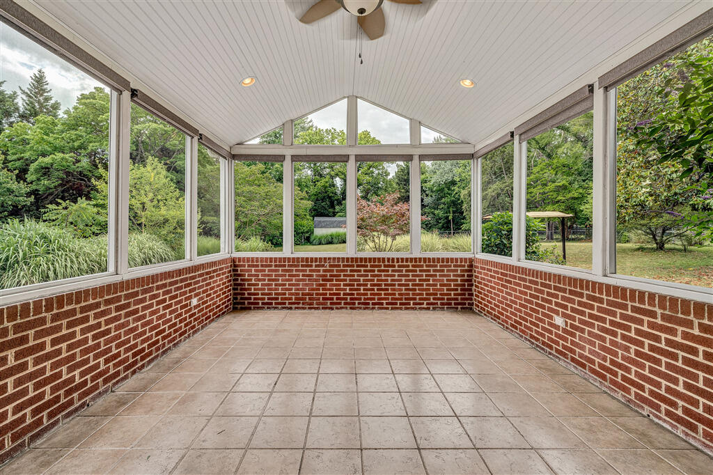 920 Tremont Road Salem, VA 24153 - Photo 2 of 35 20373017-vm-00909_203730_S