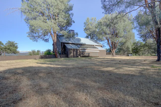 $995,000 | 21151 Ridge Road, Hat Creek, CA 96040