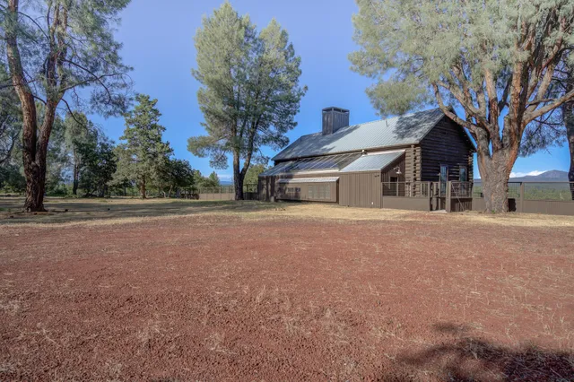 $995,000 | 21151 Ridge Road, Hat Creek, CA 96040