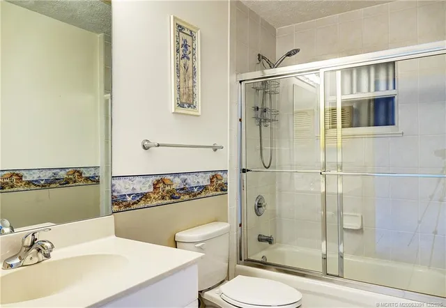 $499,000 | 724 Southeast Michaels Court, Stuart, FL 34996