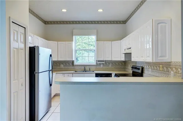 $499,000 | 724 Southeast Michaels Court, Stuart, FL 34996