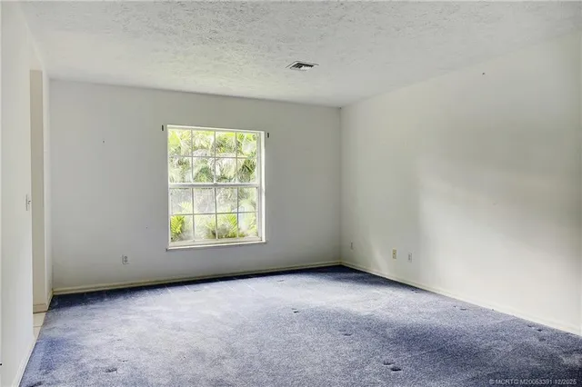 $499,000 | 724 Southeast Michaels Court, Stuart, FL 34996