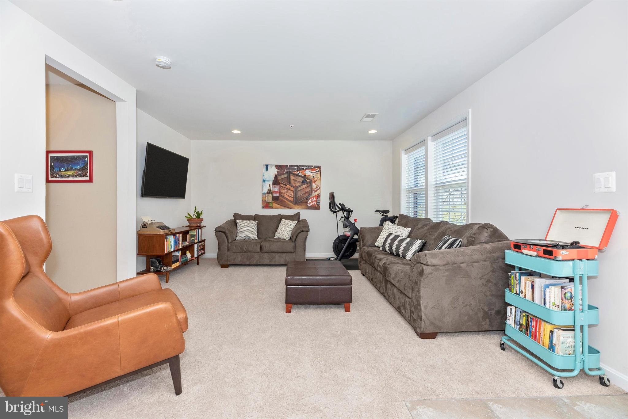 652 Blandwood Road Frederick, MD 21701 - Photo 6 of 68