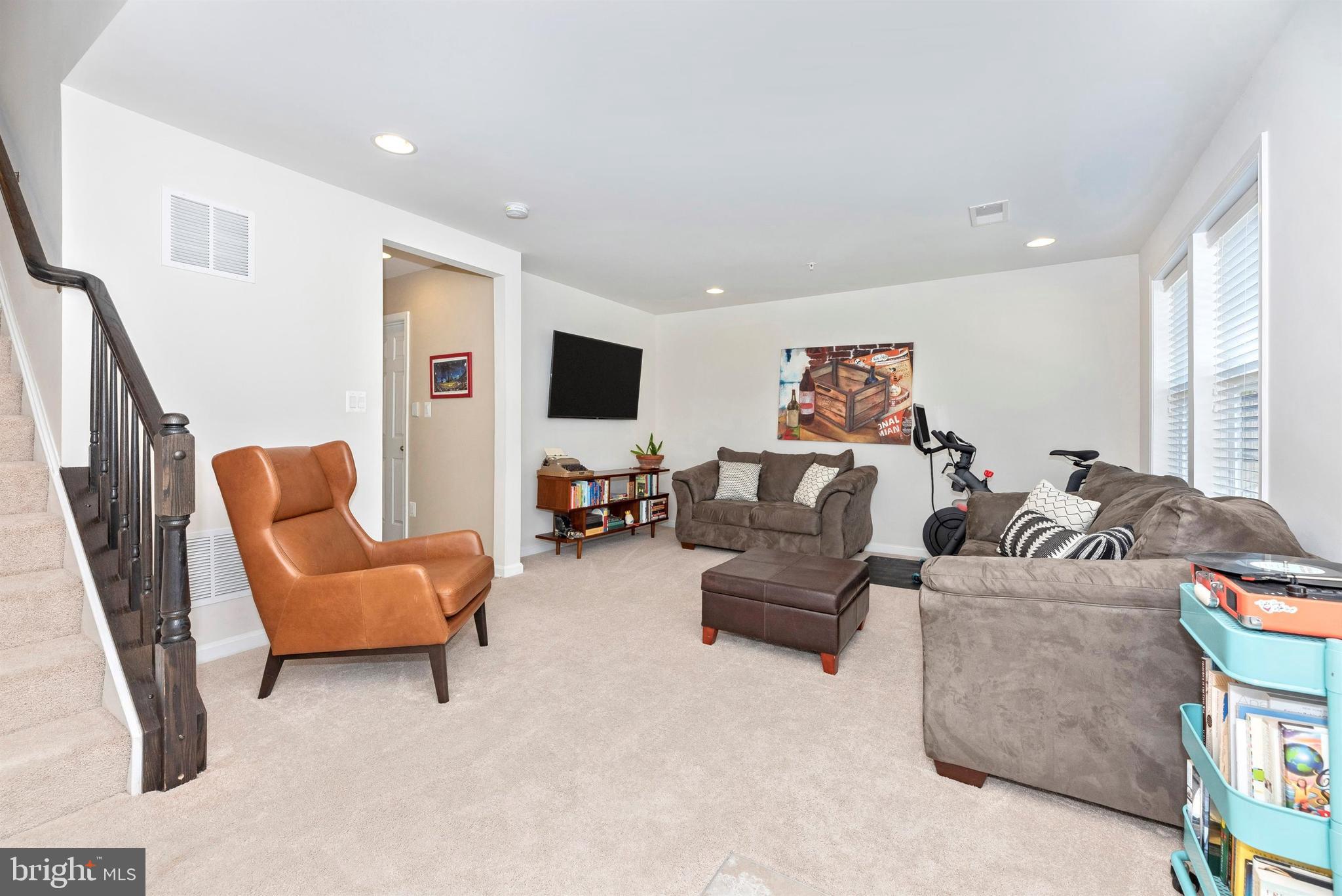 652 Blandwood Road Frederick, MD 21701 - Photo 7 of 68