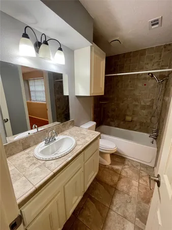 $2,000 | 15803 Baytree Drive, Houston, TX 77070
