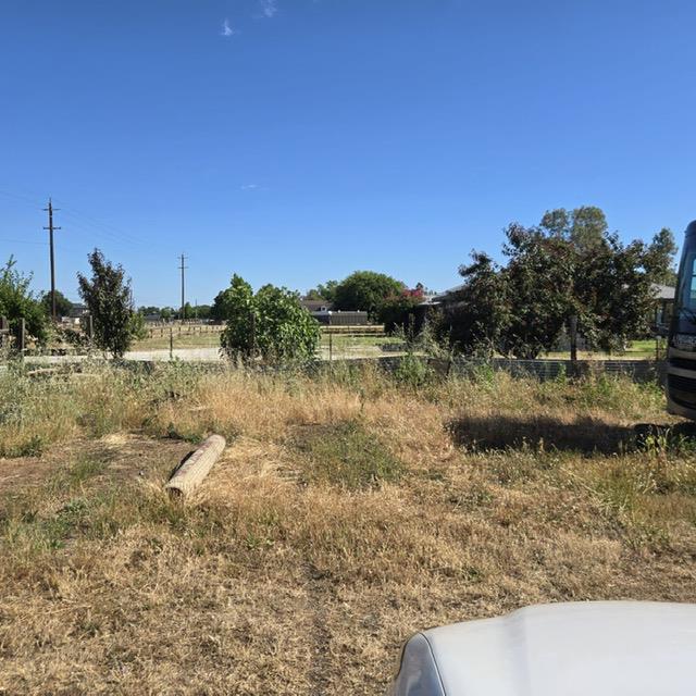 8830 Bradshaw Road Elk Grove, CA 95624 - Photo 7 of 33