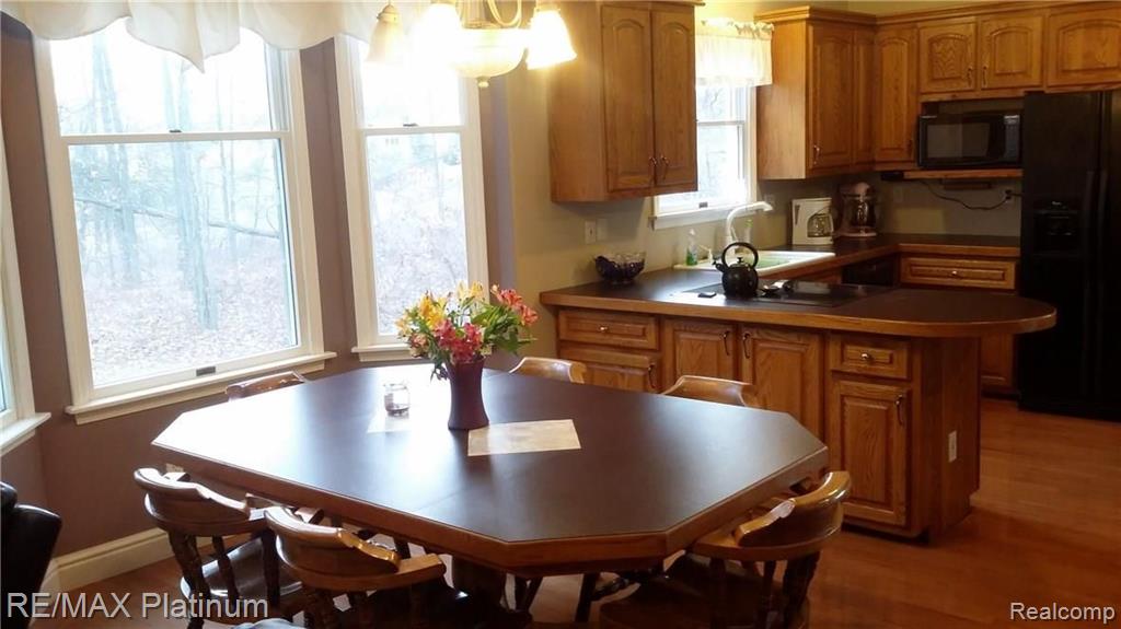 1383 North Hacker Road Howell, MI 48843 - Photo 8 of 34 Gallery Image 8