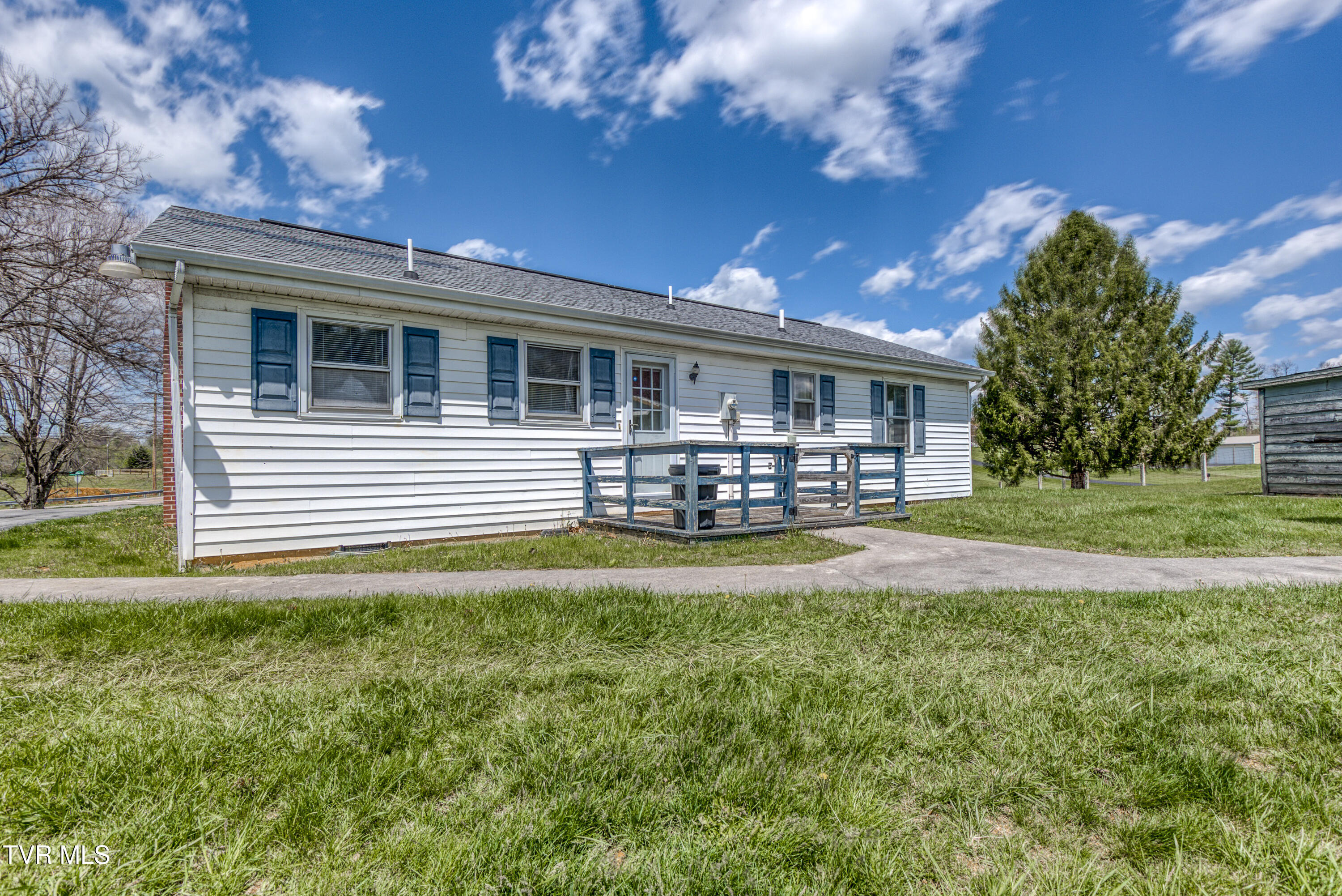 28236 Rhea Valley Road Meadowview, VA 24361 - Photo 22 of 24 28236-Rhea-Valley-Rd-Abingdon-VA Matt-Sm