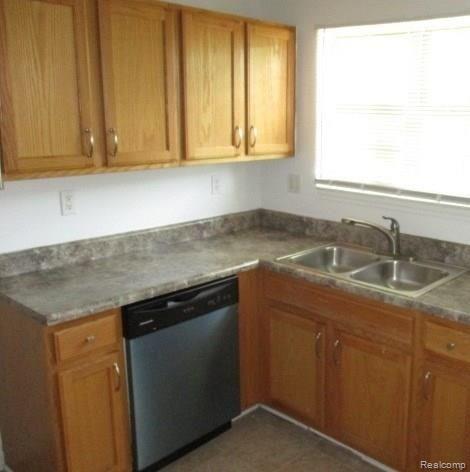 434 Salliotte Road Ecorse, MI 48229 - Photo 7 of 21 IMG_3051.JPG