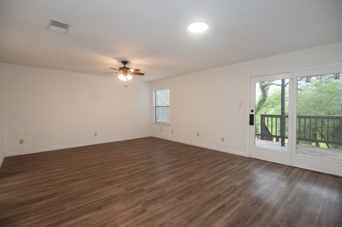 11513 Juniper Ridge Drive Austin, TX 78759 - Photo 9 of 35
