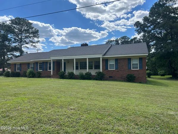 $199,999 | 307 North Railroad Street, Macclesfield, NC 27852