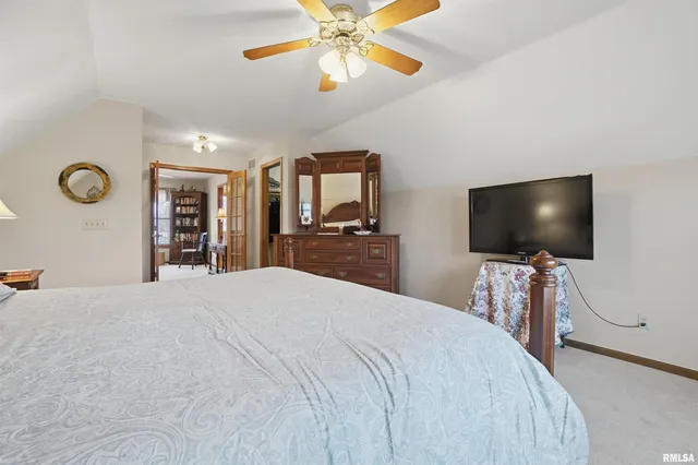 $389,900 | 717 Devon Drive, Germantown Hills, IL 61548