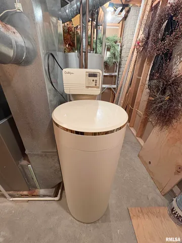 $389,900 | 717 Devon Drive, Germantown Hills, IL 61548