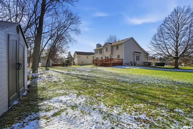 $389,900 | 717 Devon Drive, Germantown Hills, IL 61548